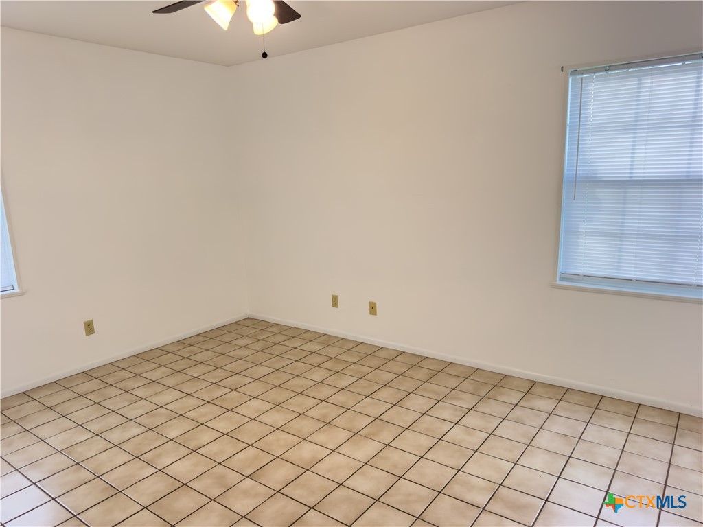 604 Cannon Road Victoria, TX 77904 - Photo 20 of 37