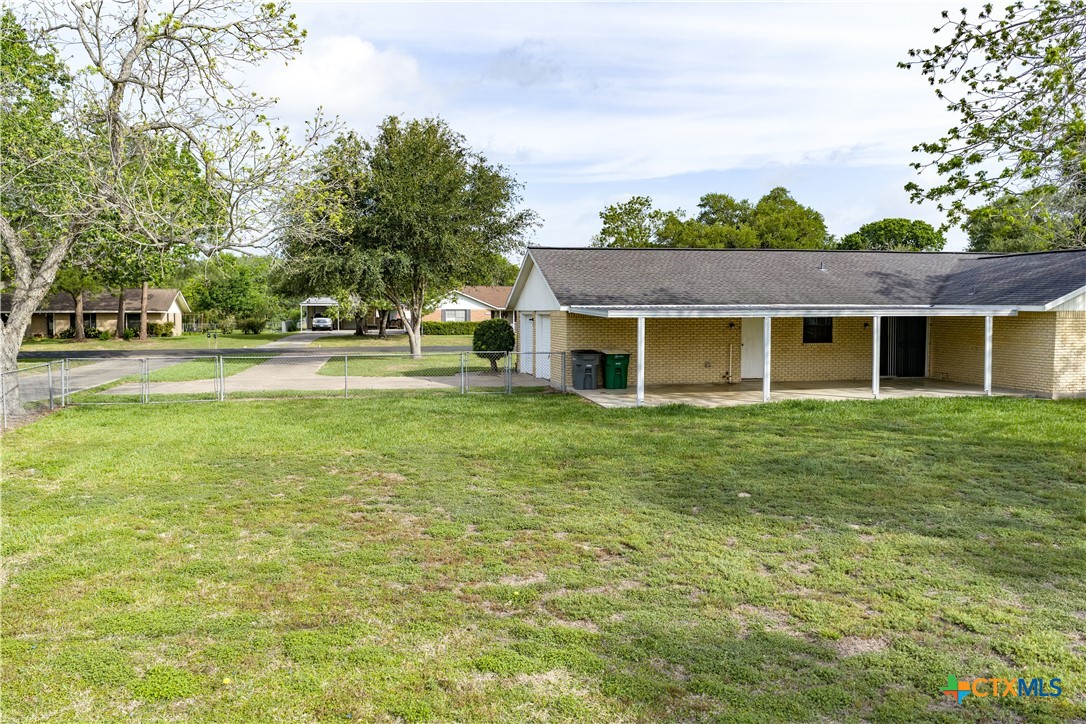 604 Cannon Road Victoria, TX 77904 - Photo 34 of 37