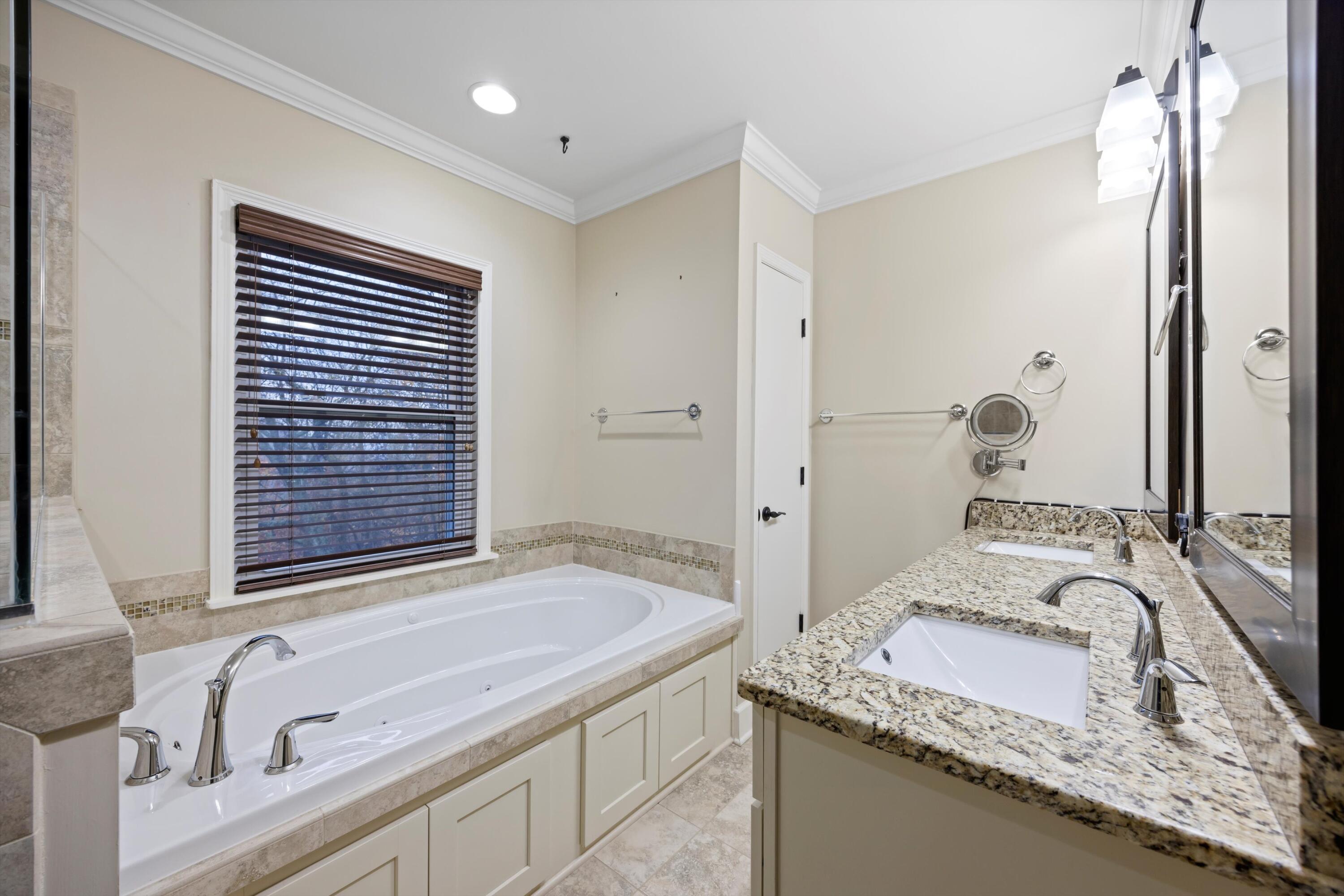 701 South Crest Road Chattanooga, TN 37404 - Photo 22 of 61 15-090A7067