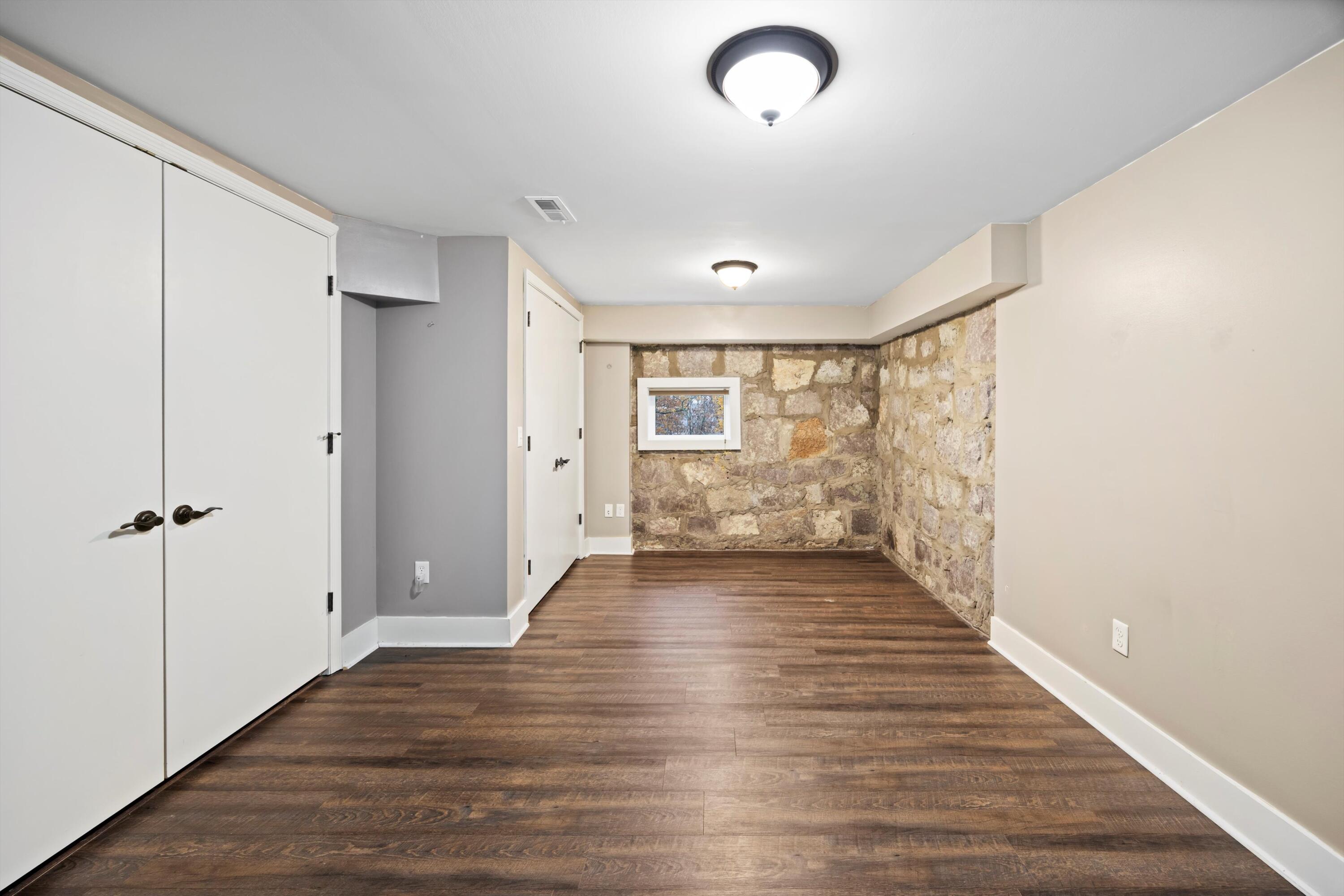 701 South Crest Road Chattanooga, TN 37404 - Photo 30 of 61 23-090A7102