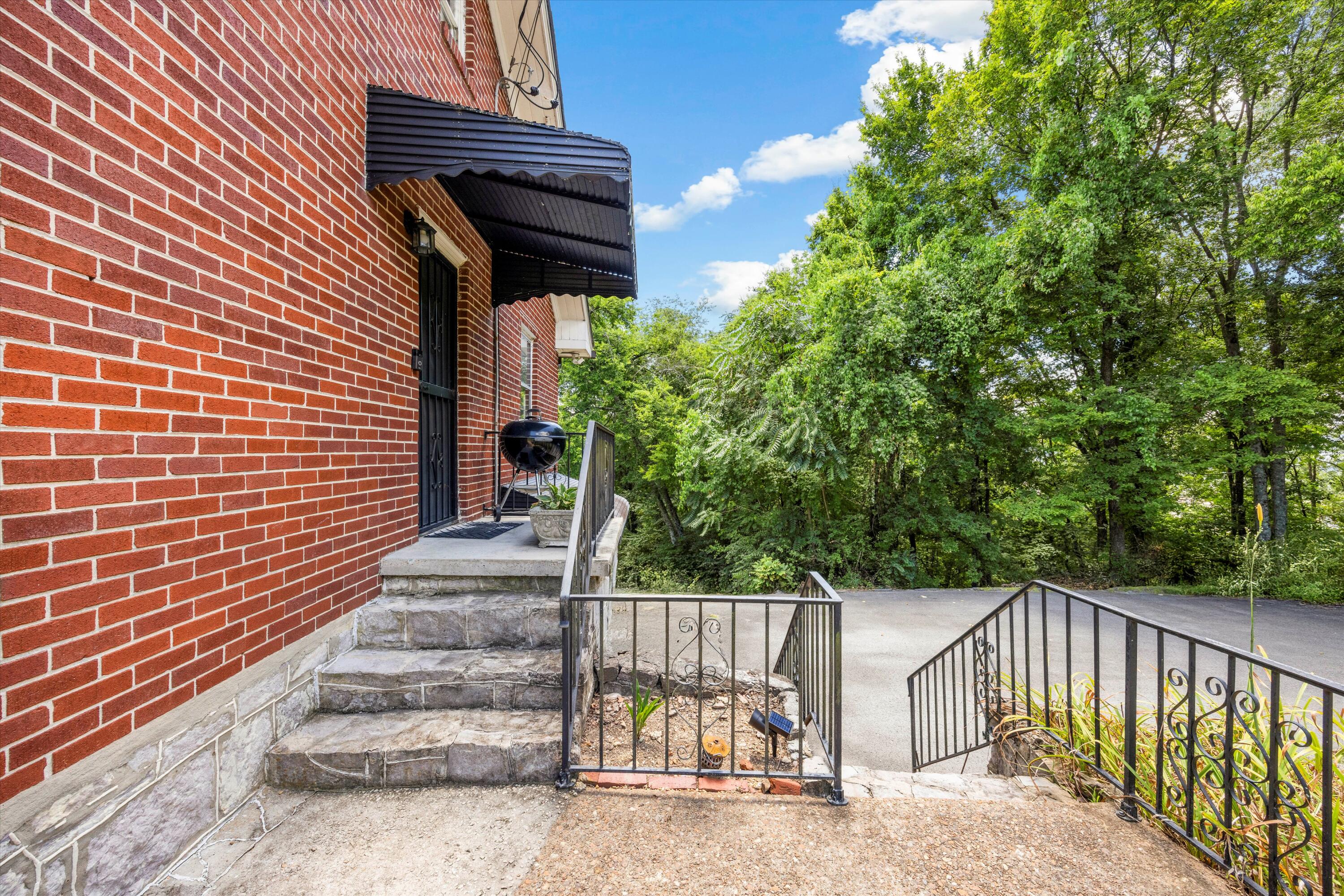 701 South Crest Road Chattanooga, TN 37404 - Photo 41 of 61 11-090A6413