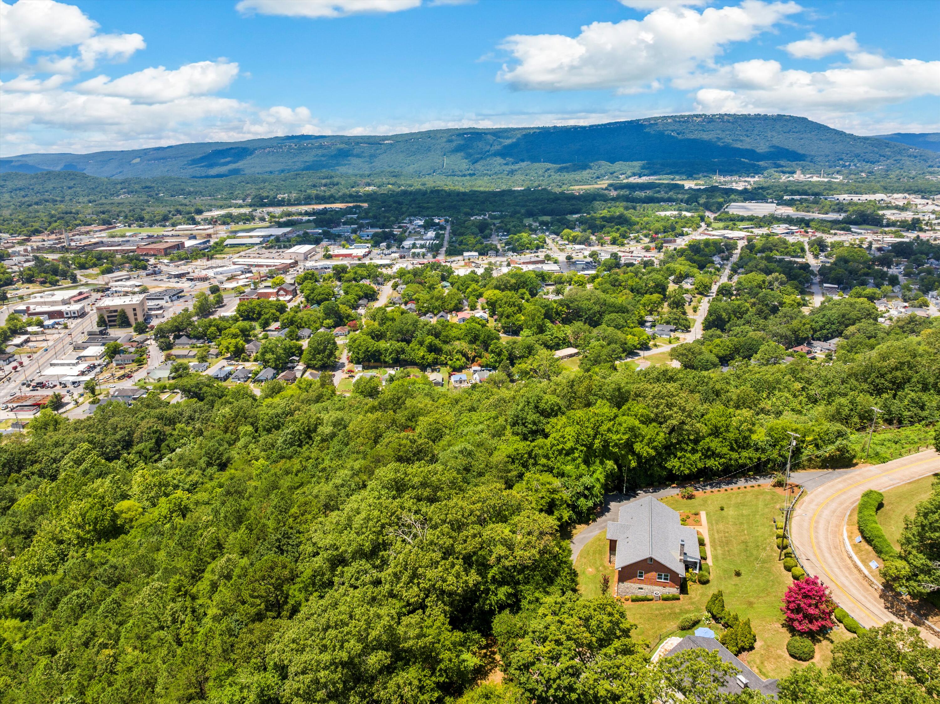 701 South Crest Road Chattanooga, TN 37404 - Photo 47 of 61 17-DJI_20250717131631_0752_D