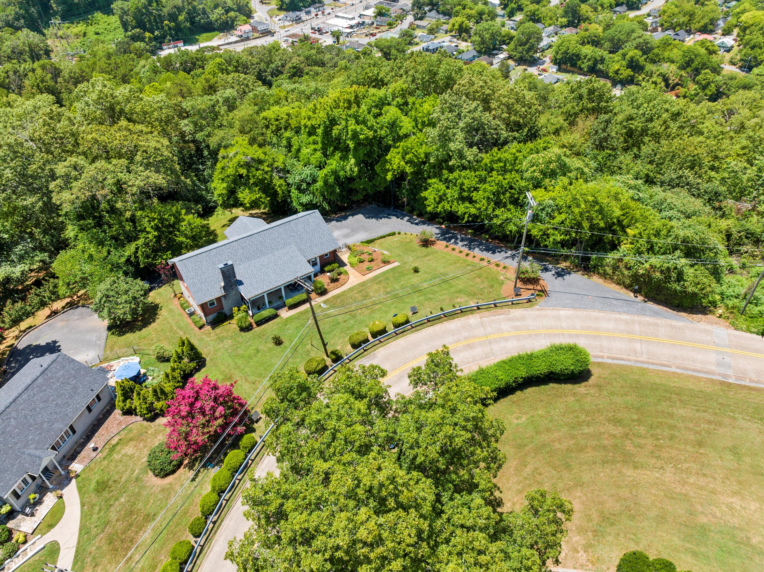 701 South Crest Road Chattanooga, TN 37404 - Photo 53 of 61 23-DJI_20250717131518_0725_D