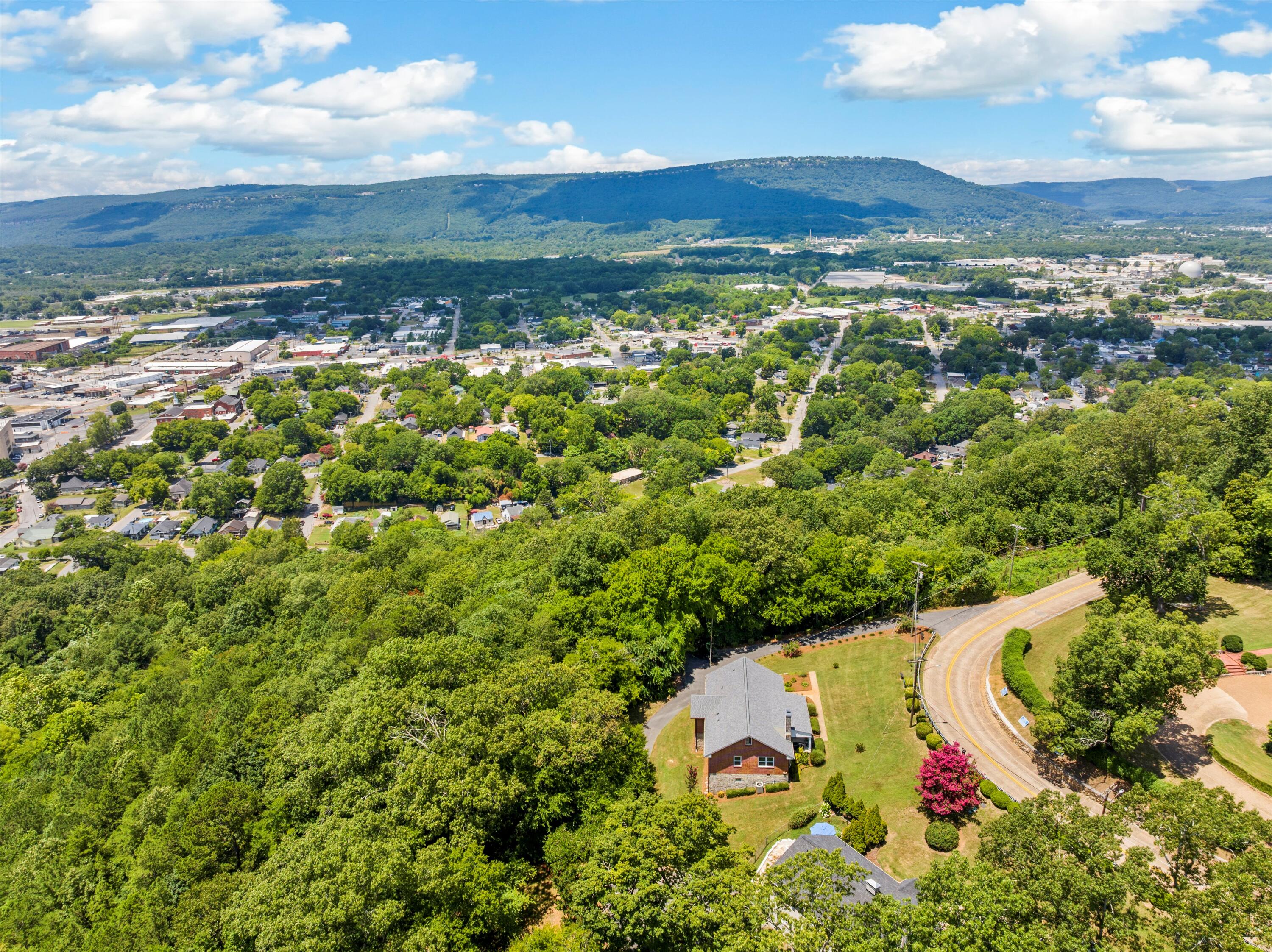 701 South Crest Road Chattanooga, TN 37404 - Photo 54 of 61 24-DJI_20250717131634_0757_D