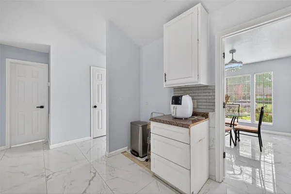 $2,250 | 14310 Royal Hill Drive, Houston, TX 77083