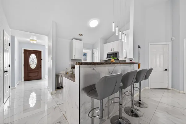 $2,250 | 14310 Royal Hill Drive, Houston, TX 77083