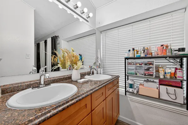 $2,250 | 14310 Royal Hill Drive, Houston, TX 77083