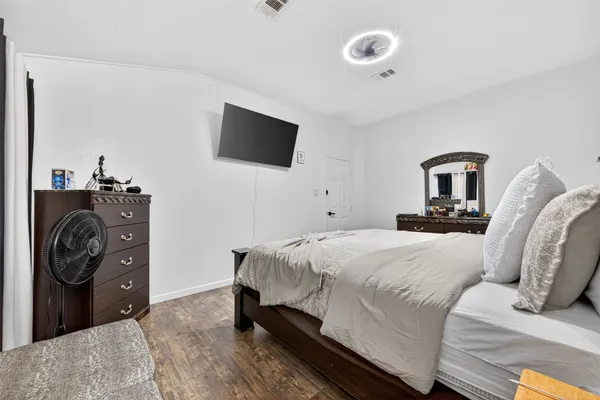 $2,250 | 14310 Royal Hill Drive, Houston, TX 77083