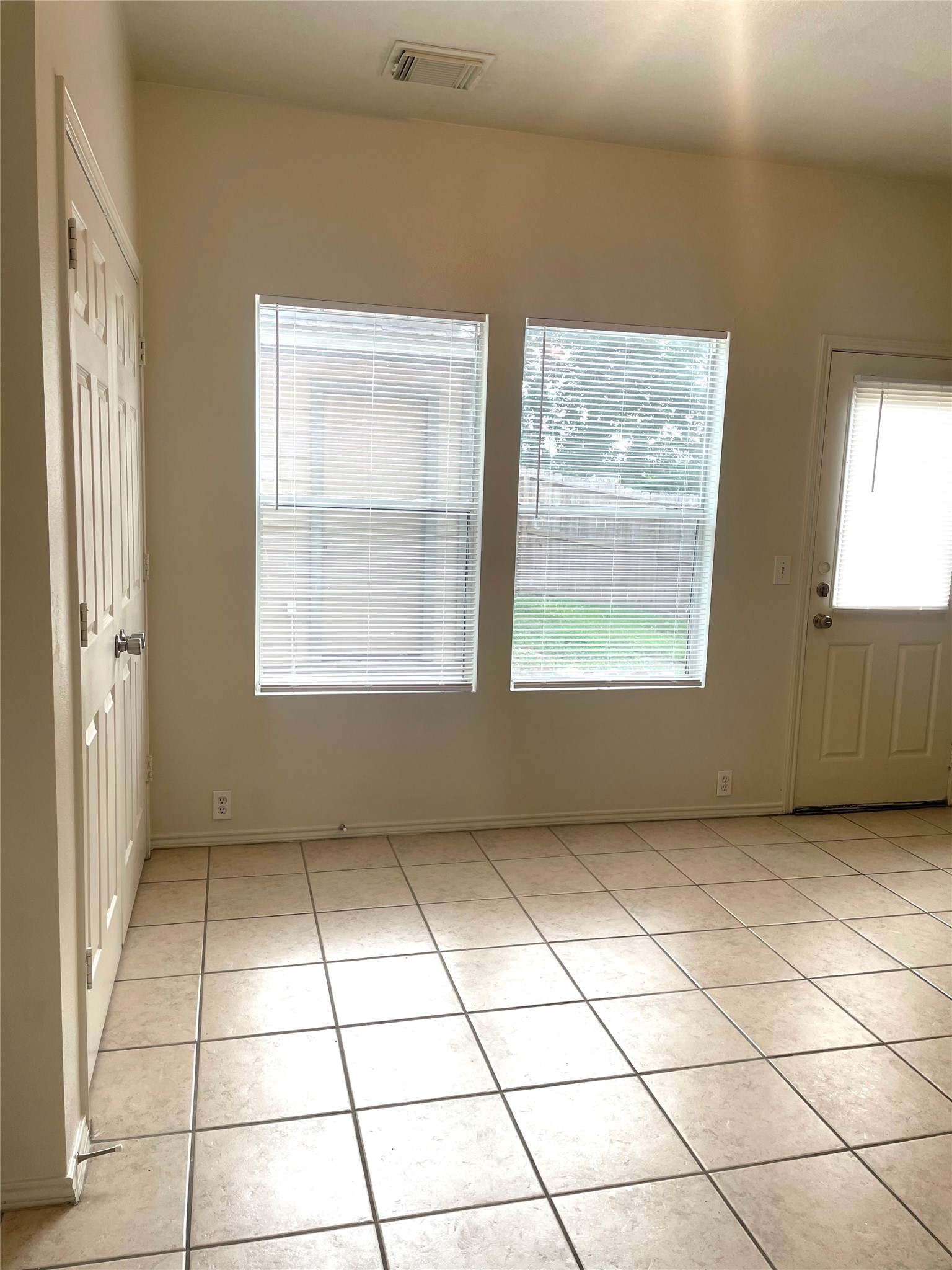 23623 Twisting Falls Drive Spring, TX 77373 - Photo 25 of 46 Kitchen