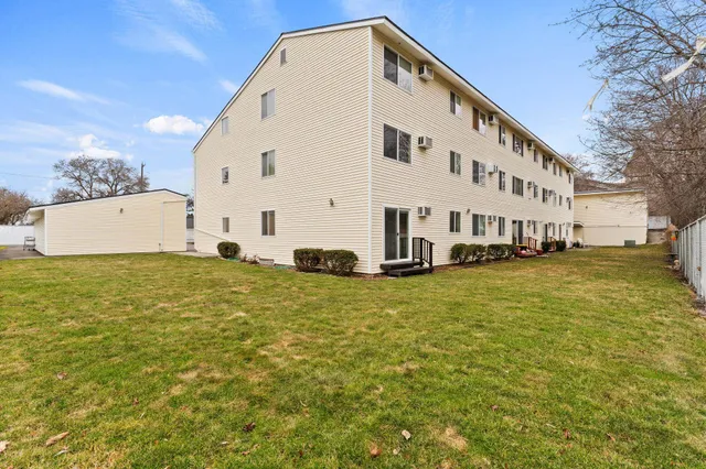 $225,000 | 222 North Hutchinson Road, Unit 105, Spokane Valley, WA 99212