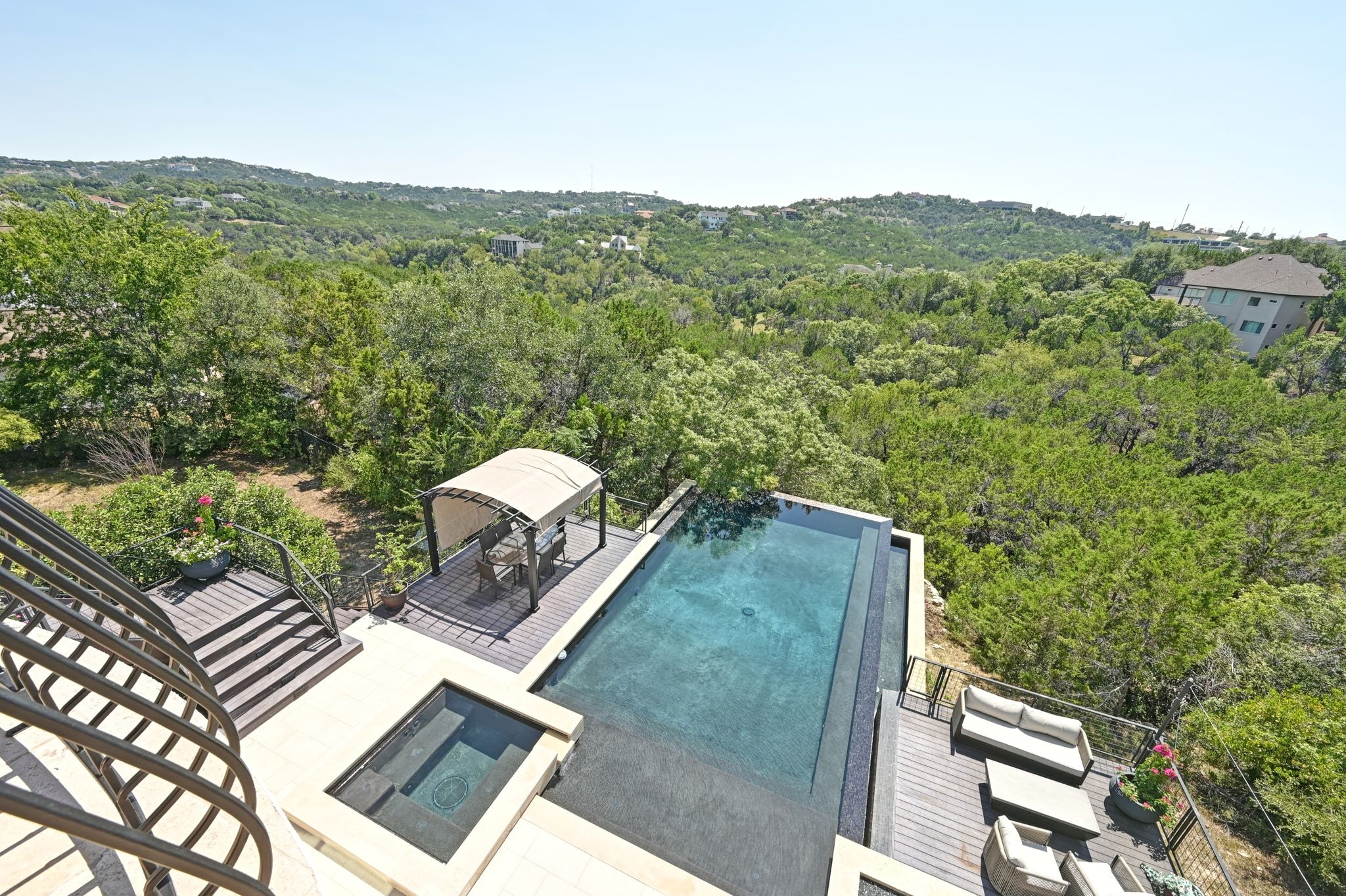 405 Barrett Lane Austin, TX 78733 - Photo 15 of 35
