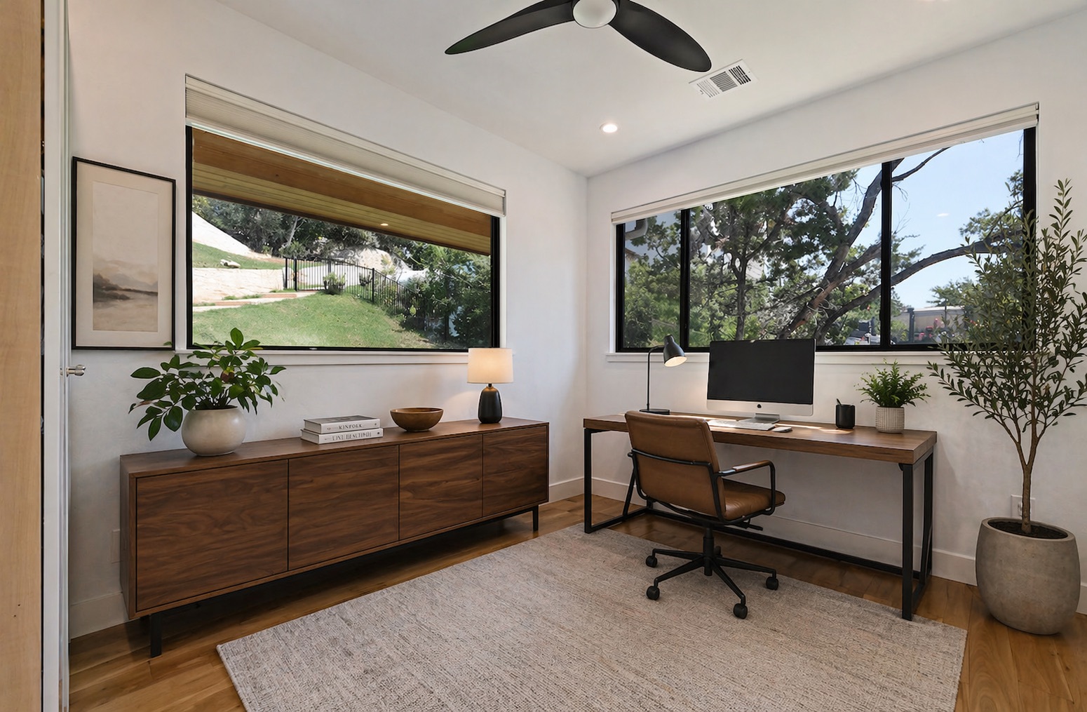 405 Barrett Lane Austin, TX 78733 - Photo 33 of 35 Guest house bedroom 3 (virtually staged as office)