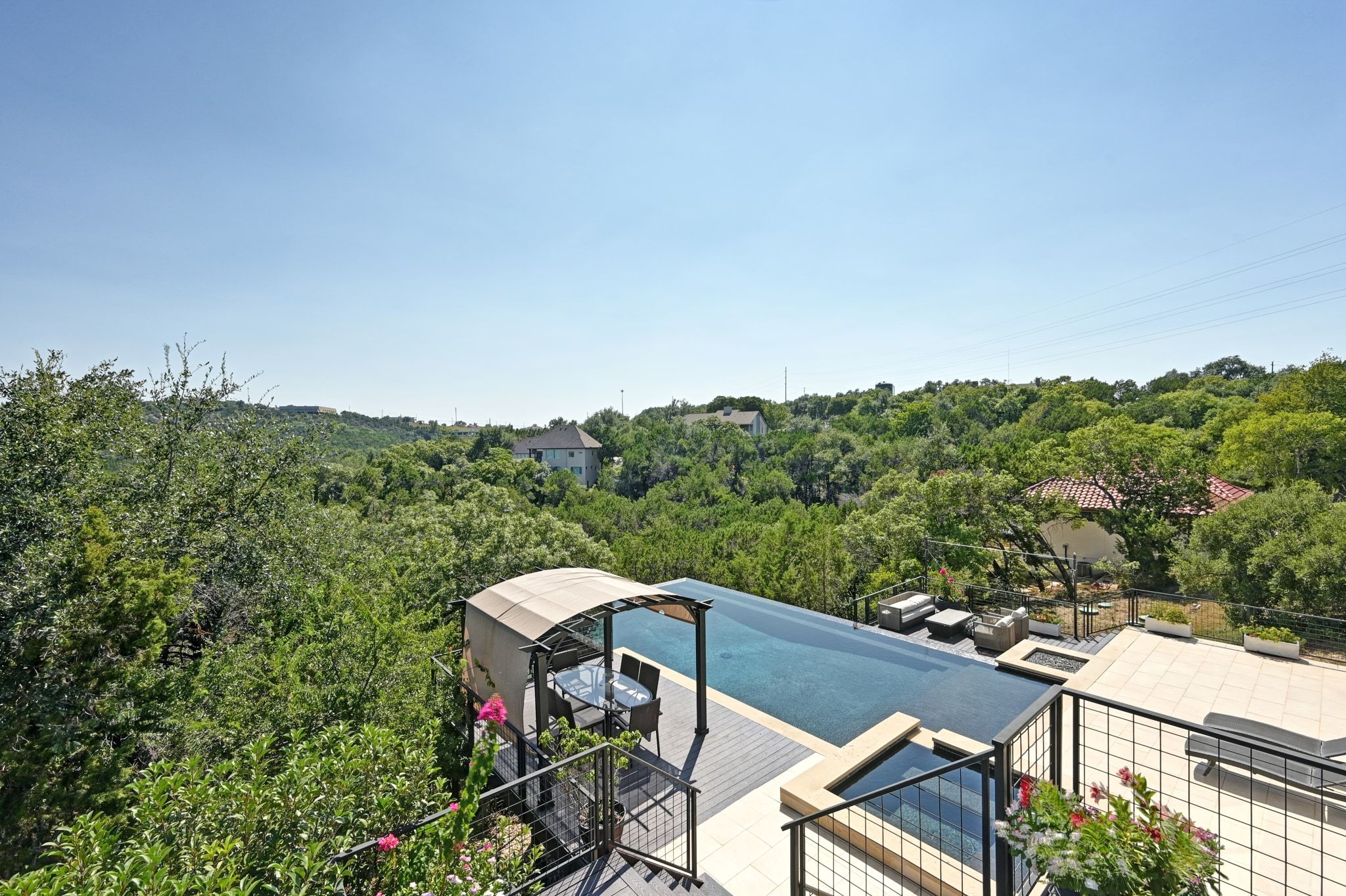 405 Barrett Lane Austin, TX 78733 - Photo 10 of 35