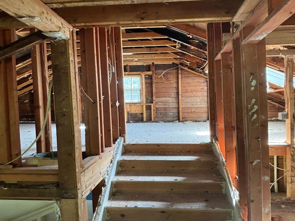 693 Orleans Road North Chatham, MA 02650 - Photo 22 of 41 a view of entryway