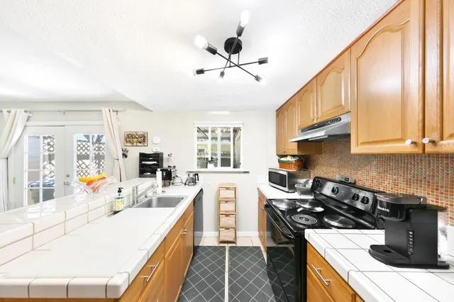 $314,900 | 736 West Lincoln Avenue, Unit 138, Woodland, CA 95695