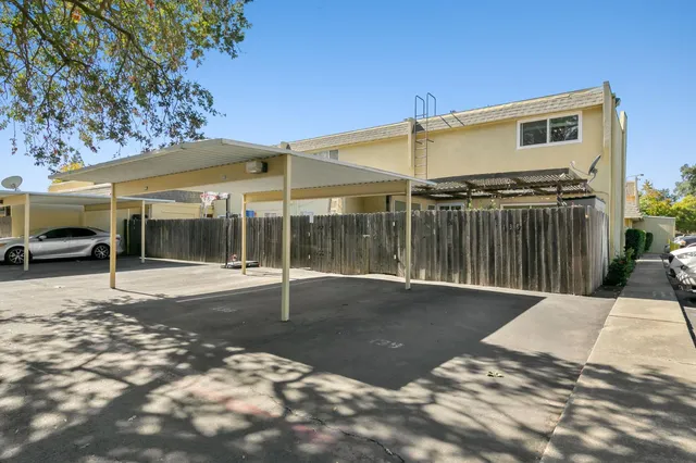 $314,900 | 736 West Lincoln Avenue, Unit 138, Woodland, CA 95695