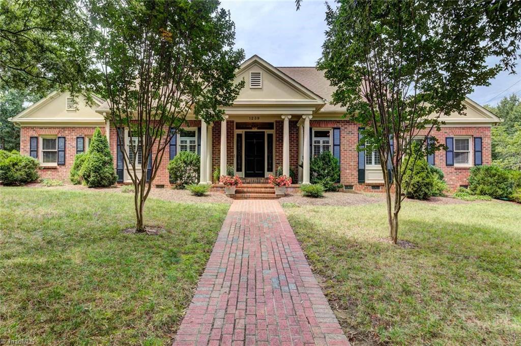 1239 Gatehouse Road High Point, NC 27262 - Photo 2 of 30 Gallery Image 2