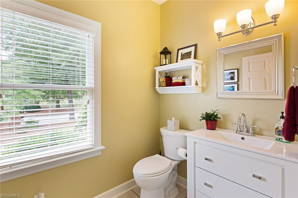 1239 Gatehouse Road High Point, NC 27262 - Photo 14 of 30 Gallery Image 14