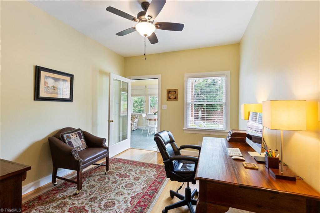 1239 Gatehouse Road High Point, NC 27262 - Photo 15 of 30 Gallery Image 15