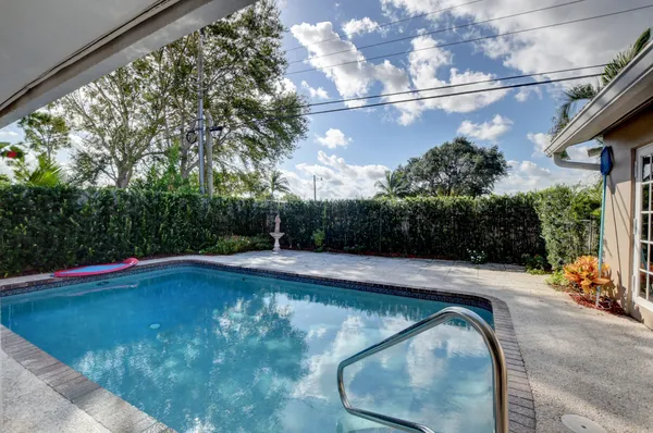 $6,700 | 1010 Southwest 1st Street, Boca Raton, FL 33486