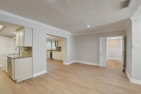 $6,700 | 1010 Southwest 1st Street, Boca Raton, FL 33486