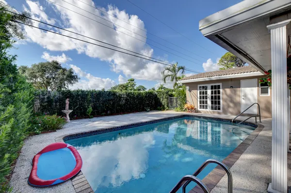 $6,700 | 1010 Southwest 1st Street, Boca Raton, FL 33486