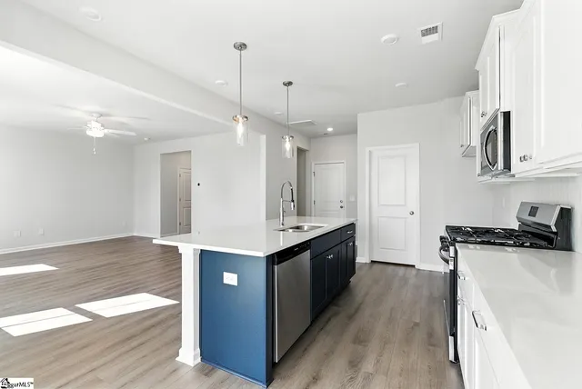 $294,000 | 7026 New Horizons Lane, Boiling Springs, SC 29316