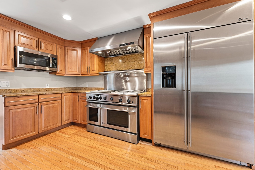 14 Forest Road Foxboro, MA 02035 - Photo 12 of 33 Gallery Image 12