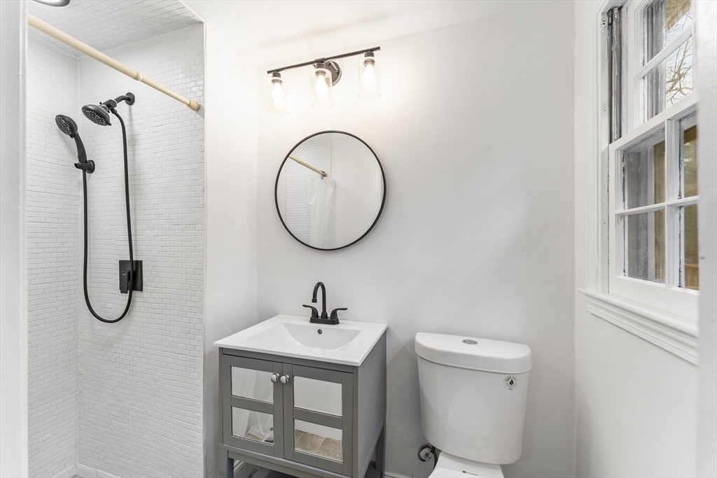 14 Forest Road Foxboro, MA 02035 - Photo 21 of 33 Gallery Image 21