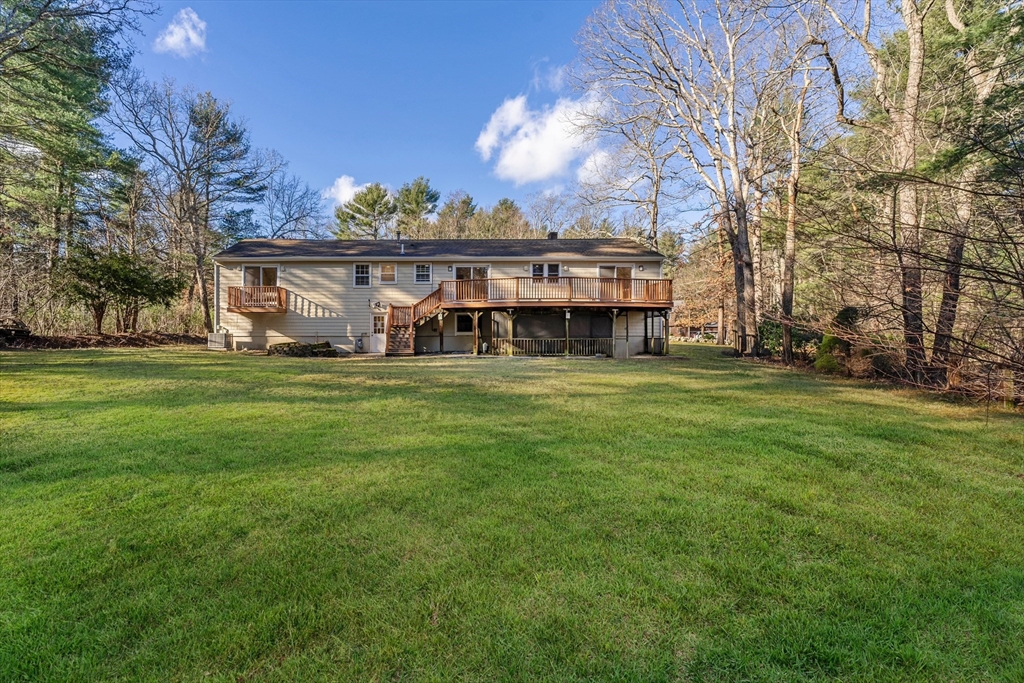 14 Forest Road Foxboro, MA 02035 - Photo 4 of 33 Gallery Image 4