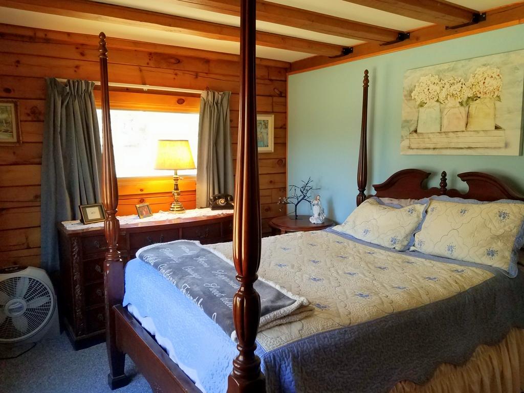 315 Walker Hill Road Wilton, ME 04294 - Photo 14 of 37 24-Bedroom 1-002