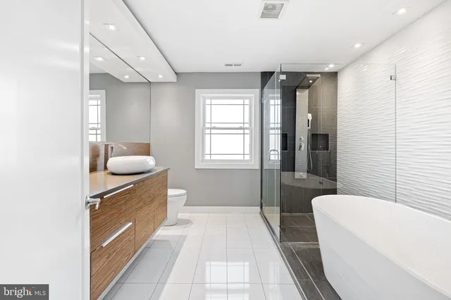 $4,200 | 1224 Norwalk Road, Philadelphia, PA 19115