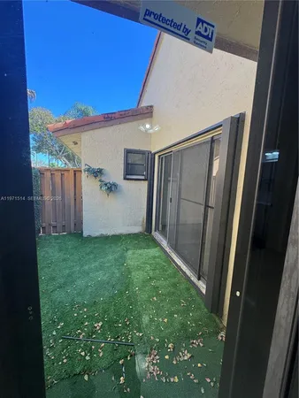 $2,900 | 17528 Northwest 66th Place, Unit 17528, Hialeah, FL 33015