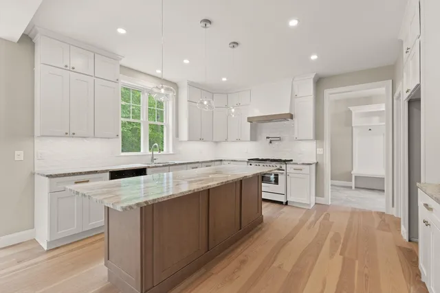 $1,675,000 | 79 Summer Street, Easton, MA 02356