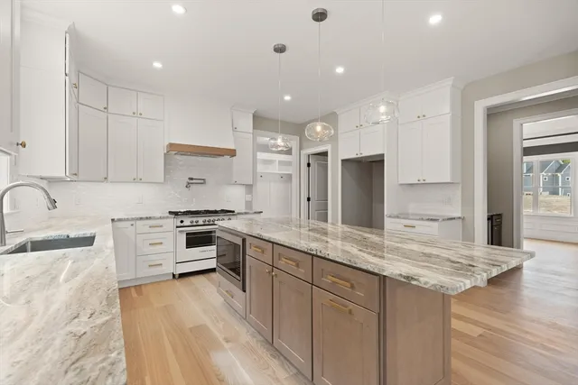 $1,675,000 | 79 Summer Street, Easton, MA 02356