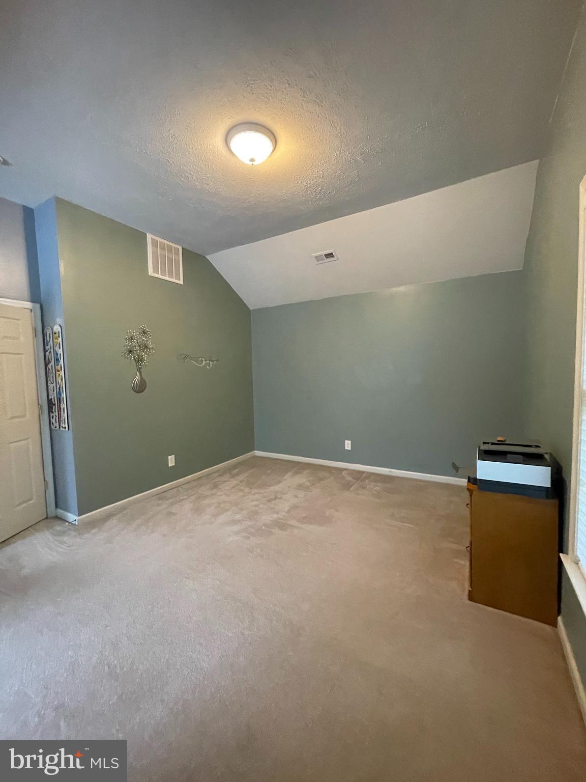 106 Valley View Road Fredericksburg, VA 22407 - Photo 19 of 46 Gallery Image 19