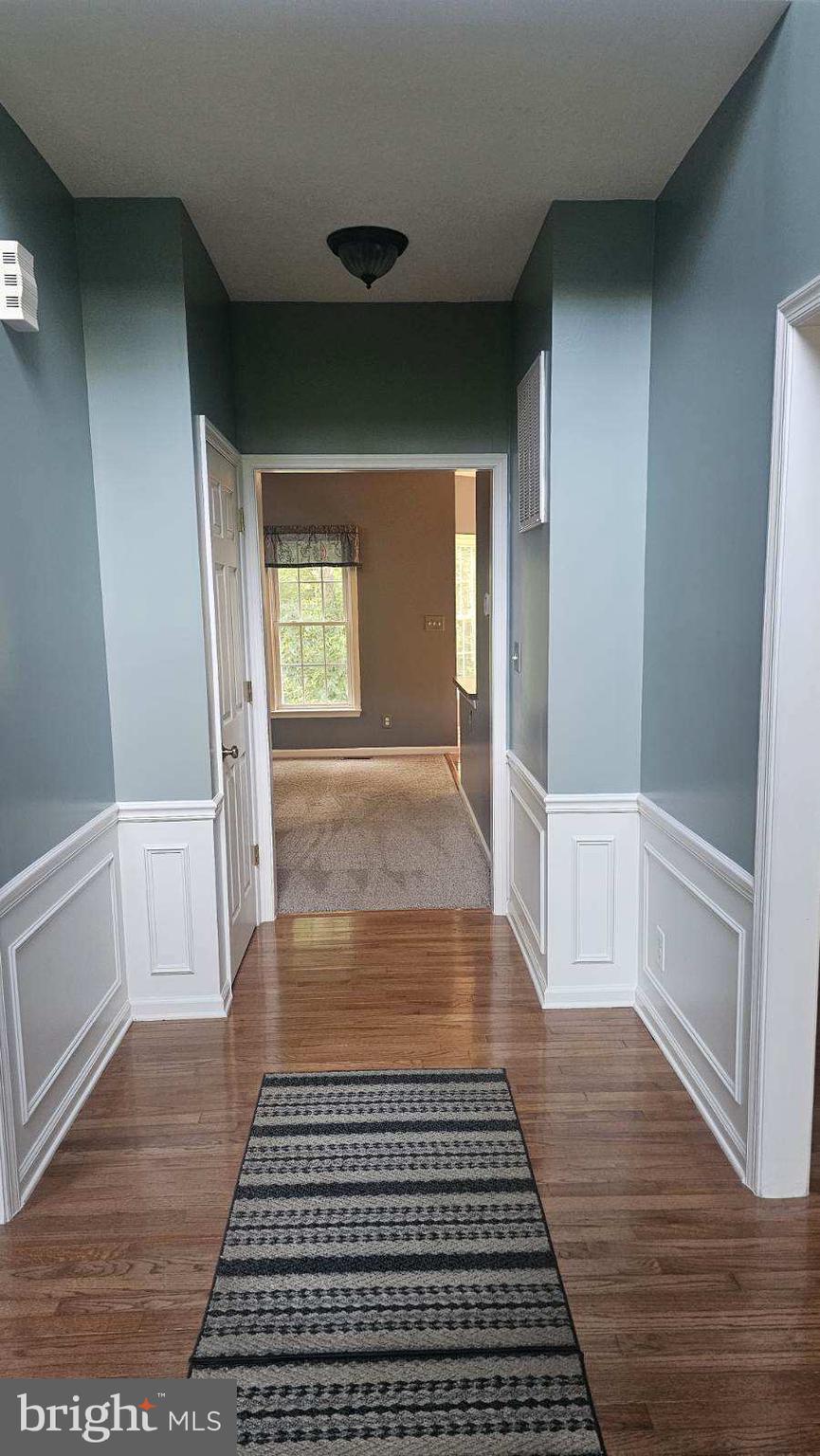 106 Valley View Road Fredericksburg, VA 22407 - Photo 5 of 46 Gallery Image 5
