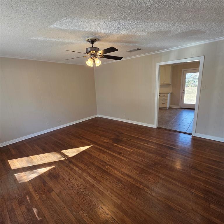 702 Emery Street Denton, TX 76201 - Photo 2 of 16