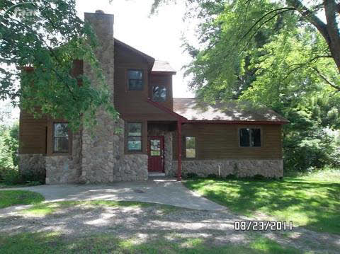 11072 North Latson Road Linden, MI 48451 - Photo 1 of 10 20208823.JPG