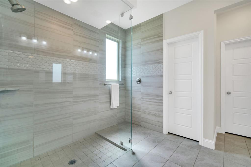 1601 Bear Path Way Gunter, TX 75058 - Photo 22 of 40 a bathroom with a shower