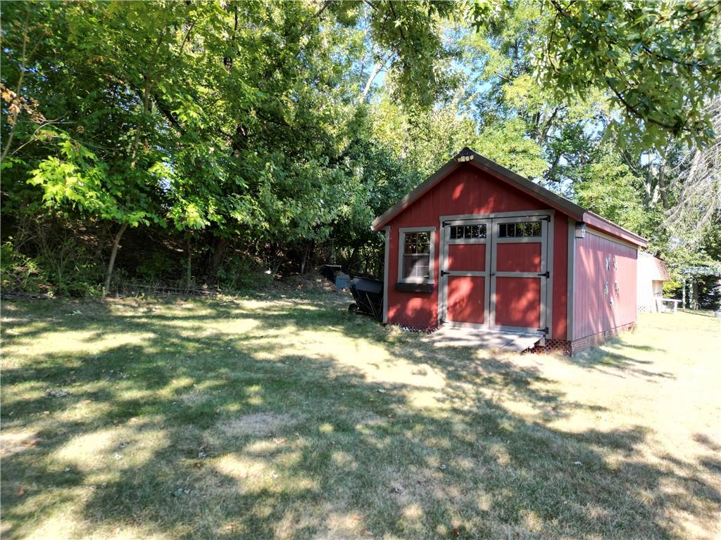 1346 Akehurst Road Pittsburgh, PA 15220 - Photo 11 of 37 Gallery Image 11