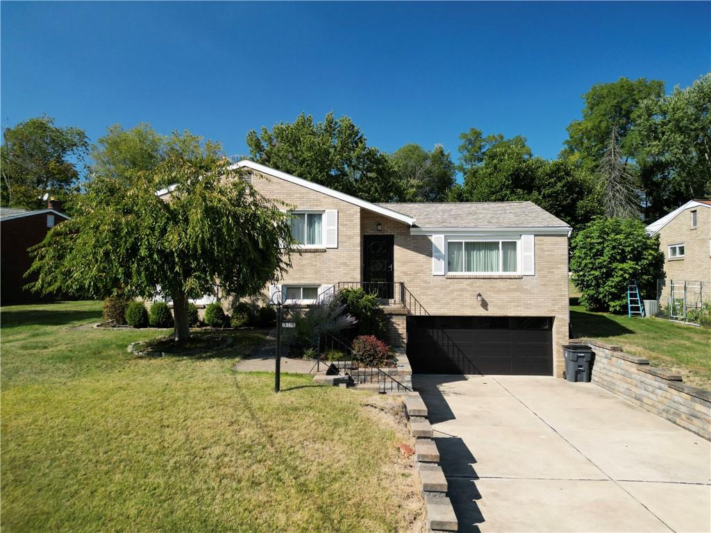 1346 Akehurst Road Pittsburgh, PA 15220 - Photo 2 of 37 Gallery Image 2