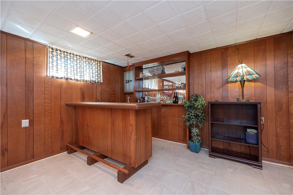 1346 Akehurst Road Pittsburgh, PA 15220 - Photo 33 of 37 Gallery Image 33