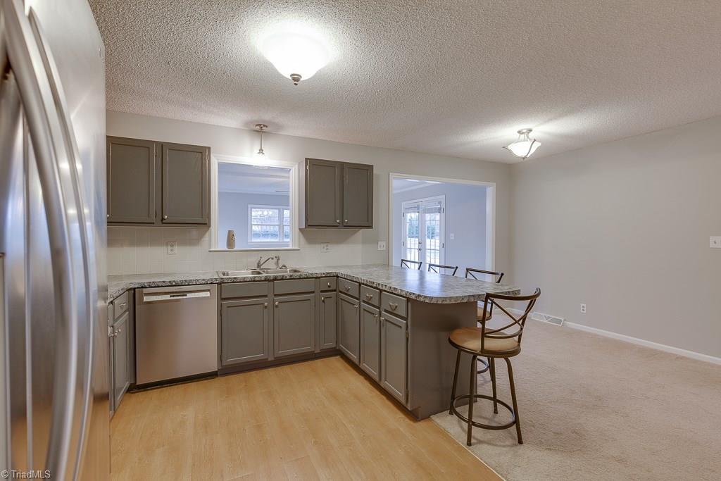 7004 Harperglen Road Clemmons, NC 27012 - Photo 6 of 30 Gallery Image 6