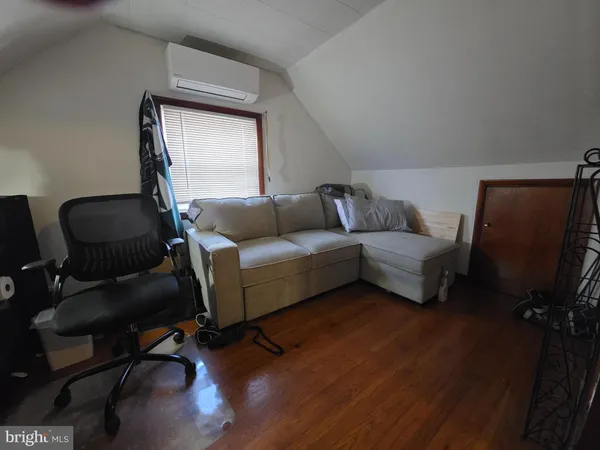 $309,000 | 368 West 9th Street, Front Royal, VA 22630