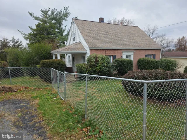 a balcony with a yard