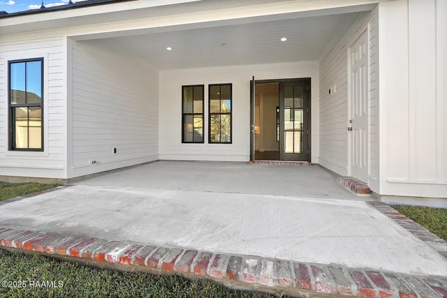 $496,270 | 411 A Villager Avenue, Scott, LA 70583