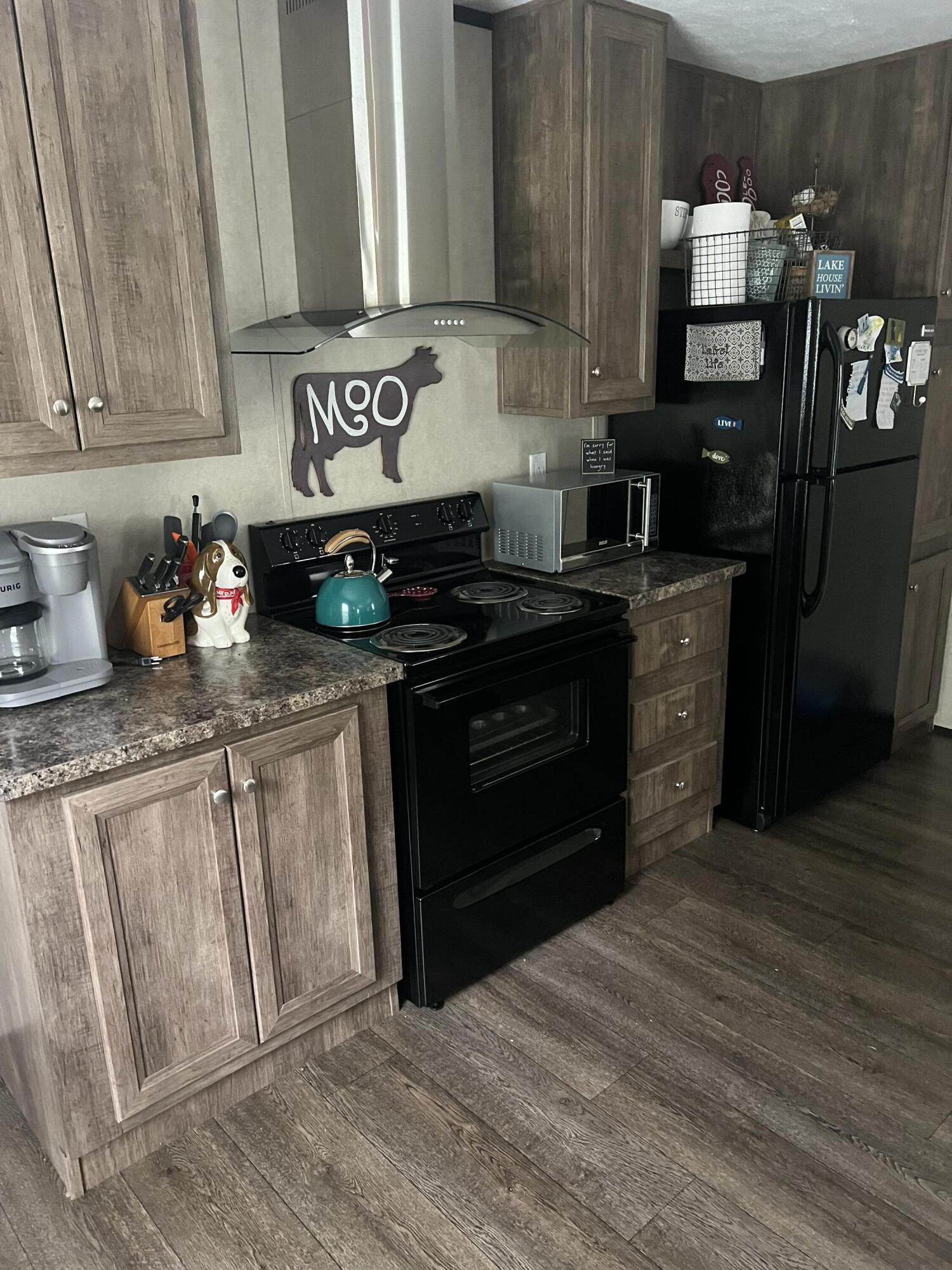 3598 Bee Creek Road Corbin, KY 40701 - Photo 5 of 9 Hollaender kitchen
