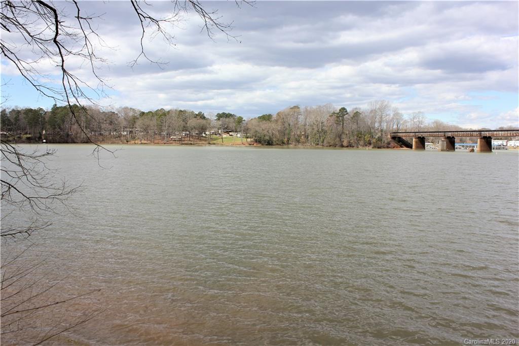 4850 Bright Road, Unit 2 Charlotte, NC 28214 - Photo 4 of 17 Gallery Image 4