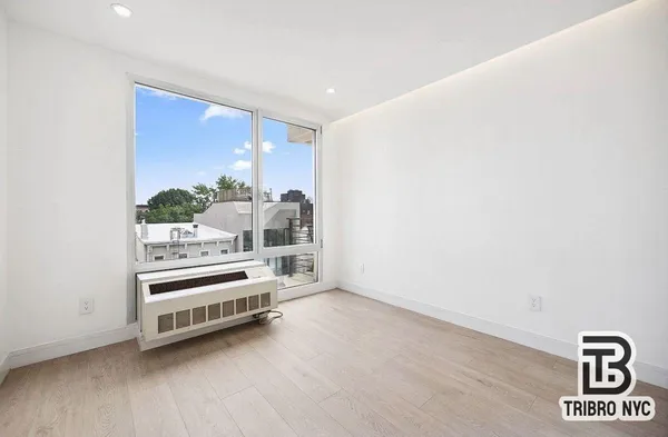 $4,125 | 184 Eagle Street, Unit 4B | Greenpoint